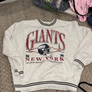 Abercrombie & Fitch Gray New York Giants Sweatshirt with Red & Navy Graphics